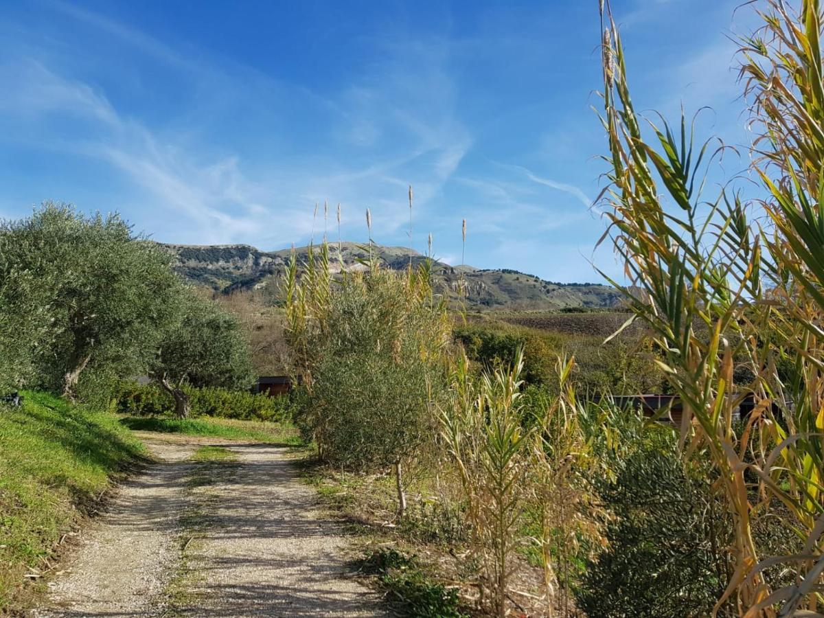 Il Bevaio Di Corleone Villa Bagian luar foto